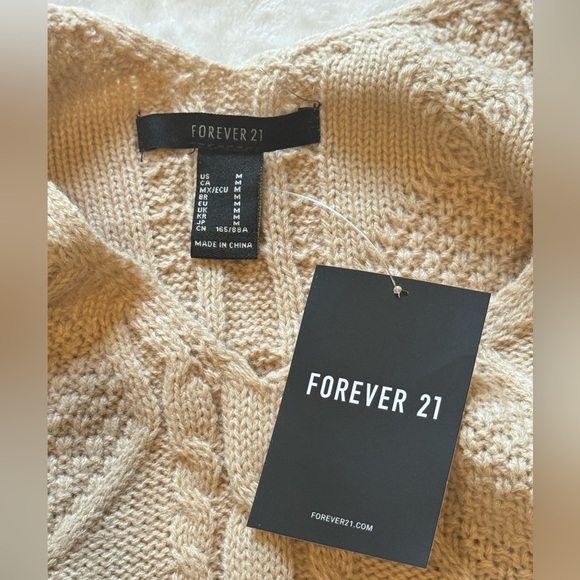 Forever 21 Size Medium Soft Crochet Sweater Tank Top NEW w/ Tag  Beige/light tan - Picture 2 of 8